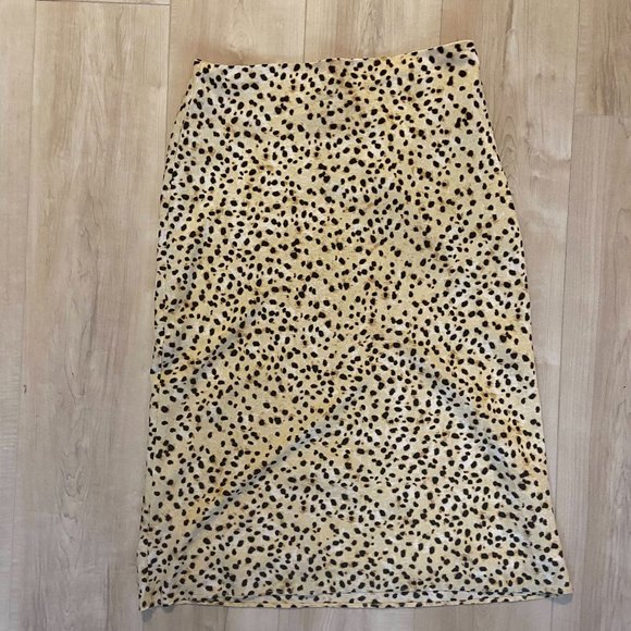 cupcakes and cashmere Lorelai skirt - Picture 2 of 3